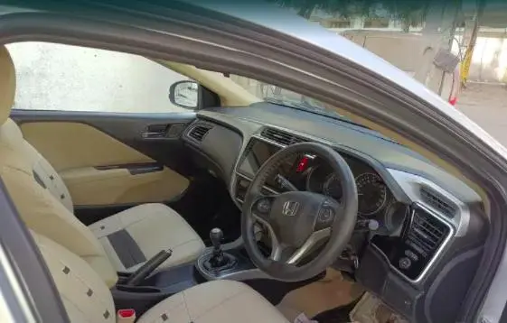 Honda City V i-VTEC 2017