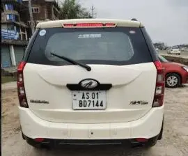 Mahindra XUV500 W8 2WD 2013
