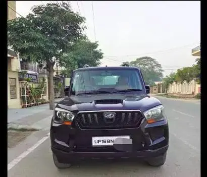 Mahindra Scorpio S6 Plus Intelli-Hybrid 2017
