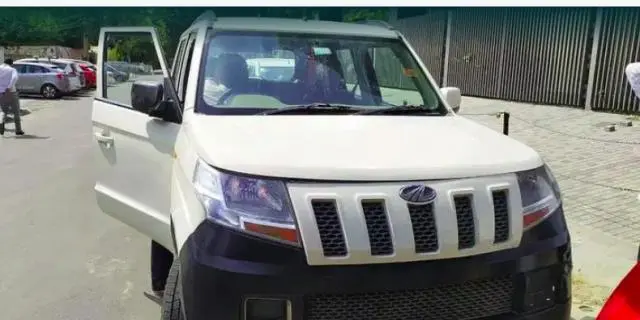 Mahindra TUV300 T6 2016