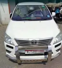 Toyota Innova 2.5 GX 7 STR BS IV 2015