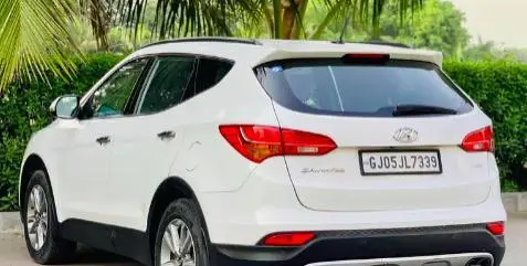 Hyundai Santa Fe 2WD MT 2015