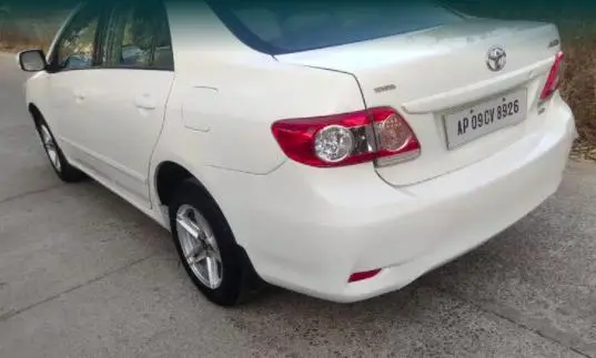 Toyota Corolla Altis D 4D GL 2013
