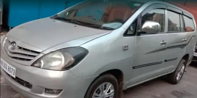 Toyota Innova 2.0 GX 8 STR 2011