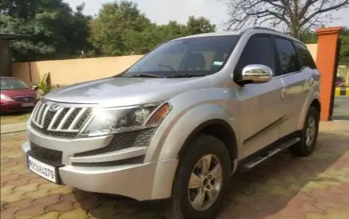Mahindra XUV500 W8 2WD 2012