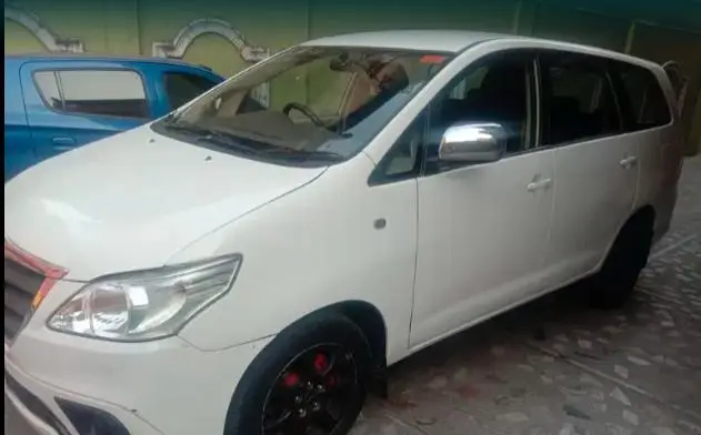 Toyota Innova 2.0 GX 8 STR 2010