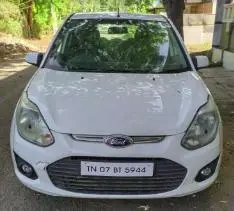 Ford Figo 1.5D TITANIUM MT 2012