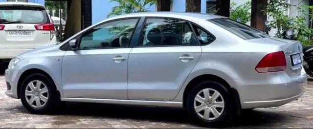 Volkswagen Vento Trendline Petrol 2011