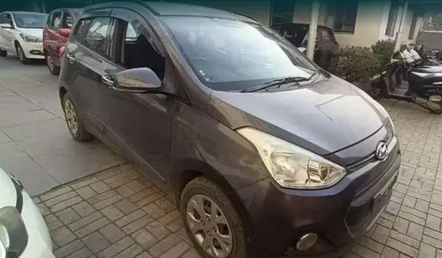 Hyundai Grand i10 Sportz 1.2 Kappa VTVT 2016
