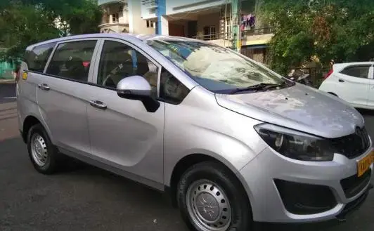 Mahindra Marazzo M2 8 STR 2019
