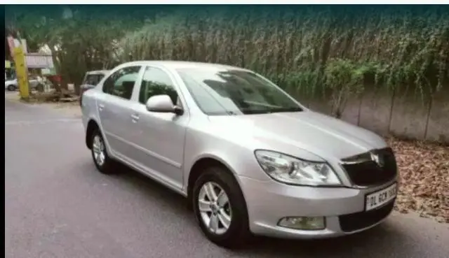 Skoda Laura ELEGANCE 1.9 TDI AT 2012