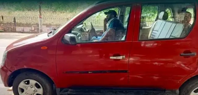 Mahindra Quanto C4 2012