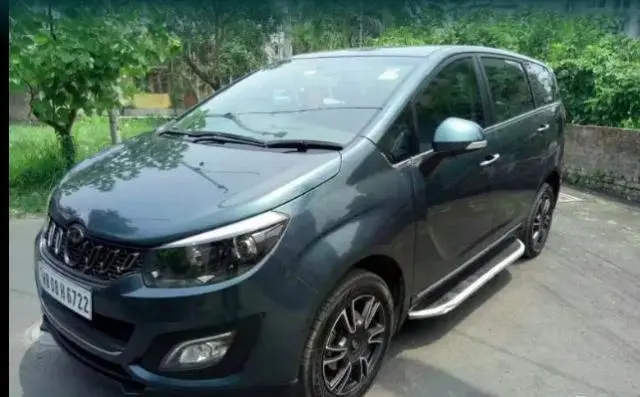 Mahindra Marazzo M8 8 STR 2020