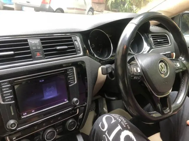 Volkswagen Jetta 2.0L TDI Highline AT 2016