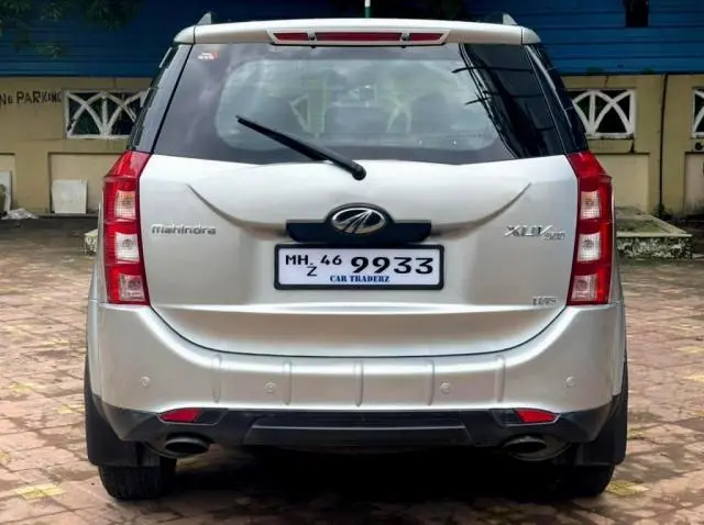 Mahindra XUV500 W8 2014