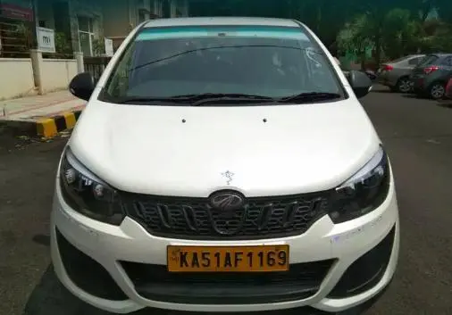Mahindra Marazzo M2 8 STR 2019