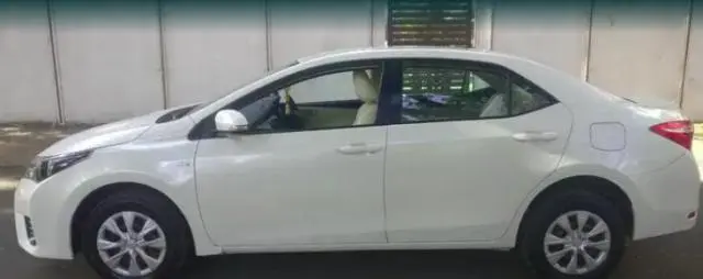 Toyota Corolla Altis 1.8 J 2014