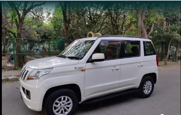 Mahindra TUV300 T8 2016