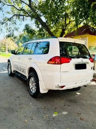 Mitsubishi Pajero Sport 4X4 2014