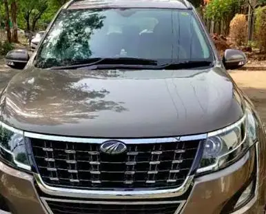 Mahindra XUV500 W11 2018