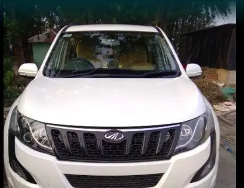 Mahindra XUV500 W4 2016