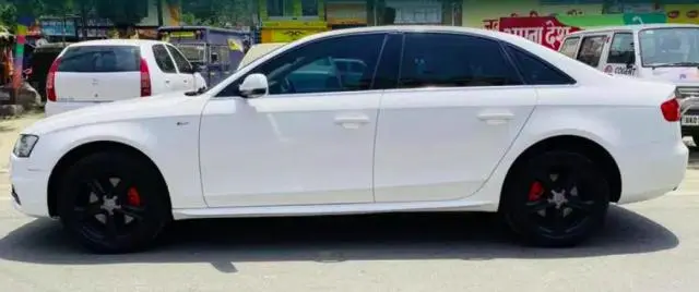 Audi A4 2.0 TDI 177 BHP Premium Sport 2013