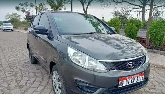 Tata Zest Revotron 1.2T XE 2015