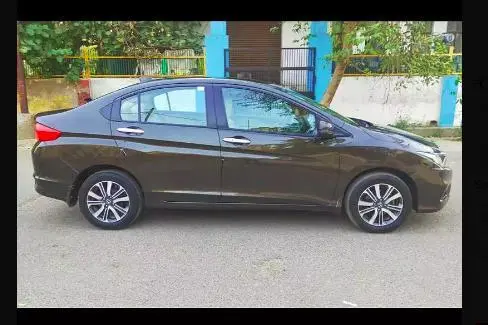 Honda City V i-VTEC 2017