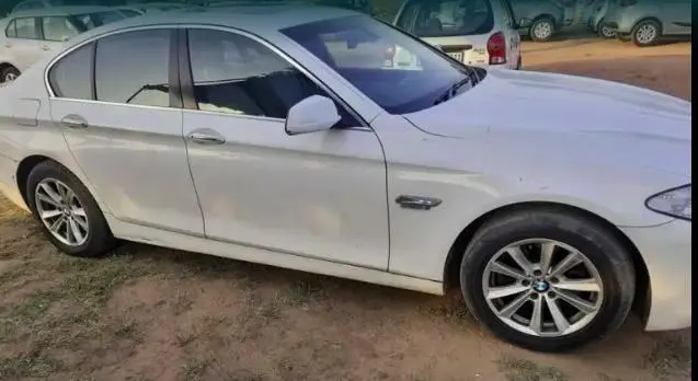 BMW 5 Series 520d 2012