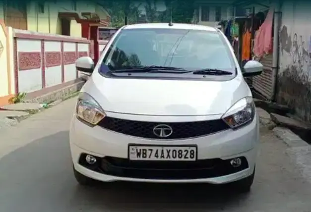 Tata Tiago Revotron XT 2019