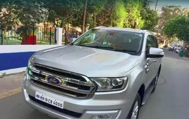 Ford Endeavour Trend 2.2 4x2 AT 2016