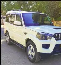 Mahindra Scorpio S7 140 bhp 2WD 2018