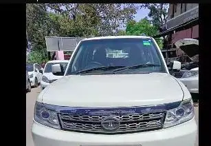 Tata Safari Storme 2.2 EX 4X2 2014