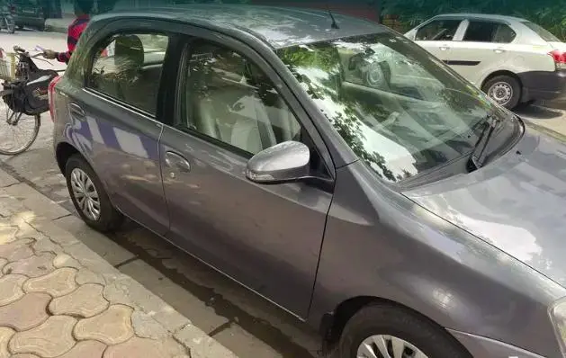 Toyota Etios Liva V 2016