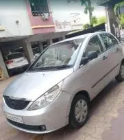 Tata Indica Vista Aura 1.3 ABS Quadrajet 2011