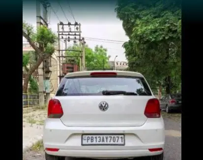 Volkswagen Polo Highline 1.5L (D) 2015