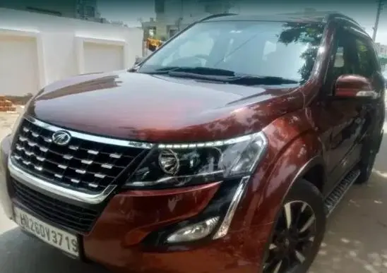 Mahindra XUV500 W11 AT 2019