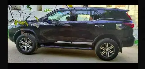 Toyota Fortuner 2.8 4x4 MT 2017