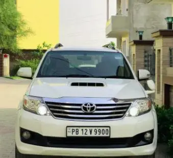 Toyota Fortuner 3.0 4X2 AT 2014