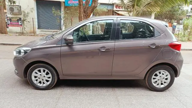 Tata Tiago Revotron XZA 2017