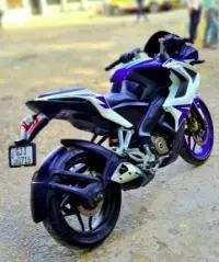 Bajaj Pulsar RS200 2015