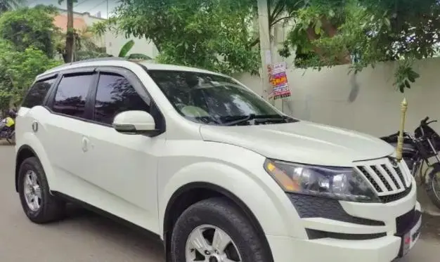 Mahindra XUV500 W8 2014
