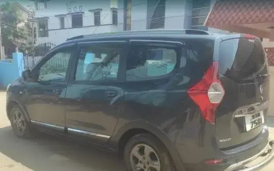 Renault Lodgy 110 PS RXZ 8 STR 2016