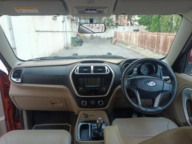 Mahindra TUV300 T8 AMT 2016
