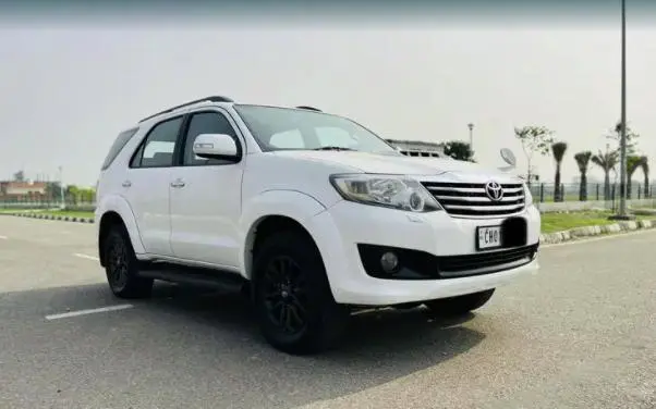 Toyota Fortuner 3.0 4X2 AT 2013