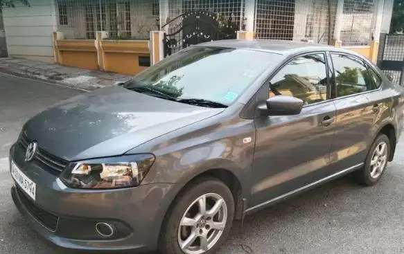 Volkswagen Vento Highline Petrol 2013
