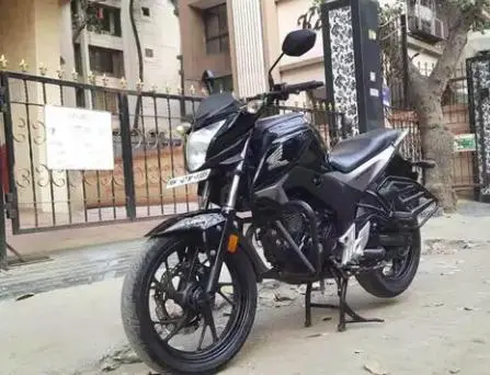 Honda CB Hornet 160R CBS 2016