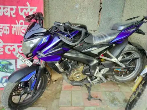 Bajaj Pulsar NS200 2015