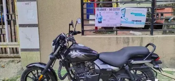 Bajaj Avenger Street 160 ABS FI BS6 2020