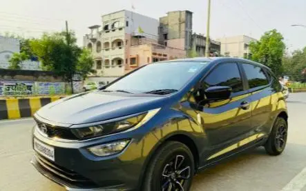 Tata Altroz XE Petrol 2020